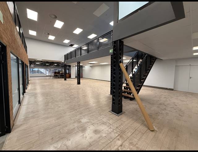 626M² OFFICE TO LET IN ROSEBANK